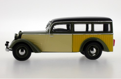 IFA F8 Kombi - Green and Black - 1955
