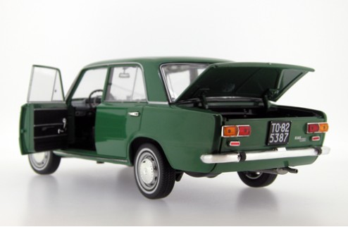 FIAT 124 - Green - 1970