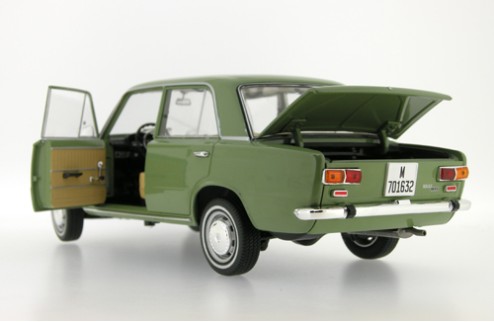 SEAT 124 - Light Green - 1972