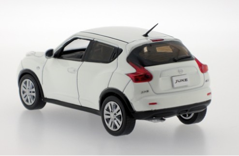 NISSAN Juke 2010 - White