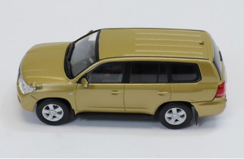 Toyota Land Cruiser 200 Gold Mica 2010