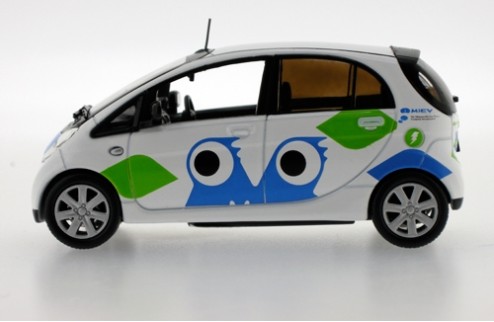 MITSUBISHI i-MiEV - White