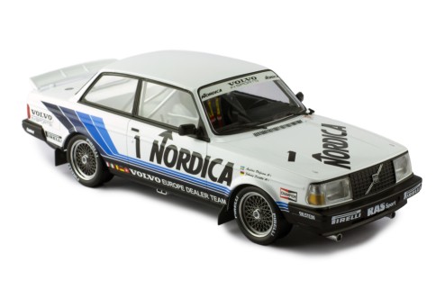 VOLVO 240 Turbo #1 J.Cecotto - A.Olofsson ETCC Brünn 1986