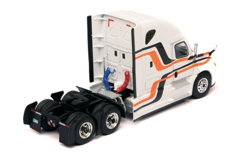 FREIGHTLINER Cascadia 2018 White 