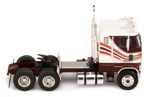 FORD CL 9000 1976 White with Red Stripes