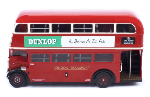 AEC REGENT III RT 1939 Bromley North Stn 