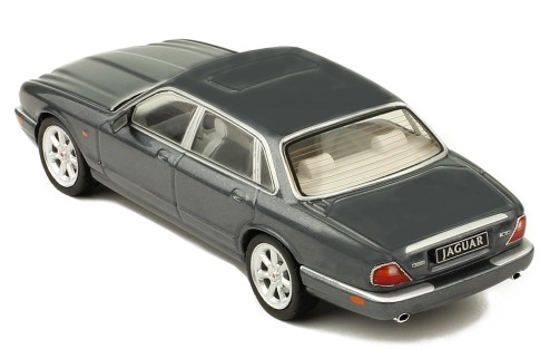 JAGUAR XJ8 (X308) 1998