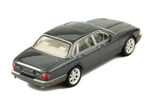 JAGUAR XJ8 (X308) 1998