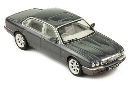 JAGUAR XJ8 (X308) 1998