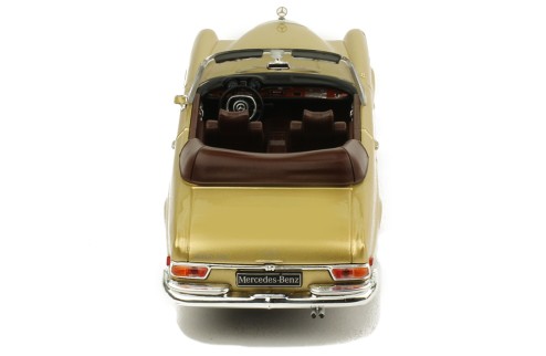 MERCEDES-BENZ 280 se 3.5 (W111) 1969 - Golden