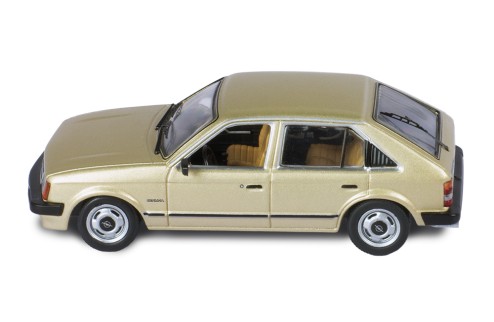 OPEL KADETT D 1981 Metallic Beige