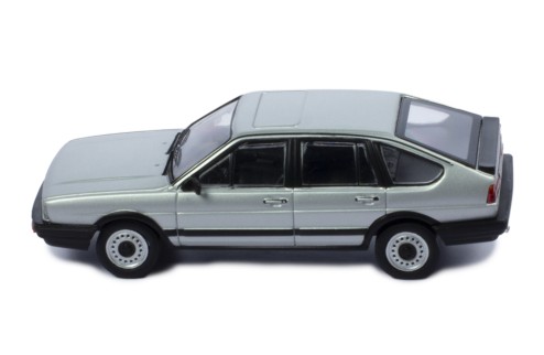 VOLKSWAGEN Passat B2 1980 Silver