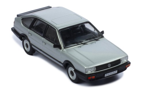 VOLKSWAGEN Passat B2 1980 Silver