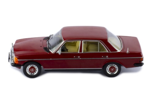 MERCEDES-BENZ 240D (W123) Dark Red 1976