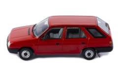 ŠKODA Forman 1990 Red