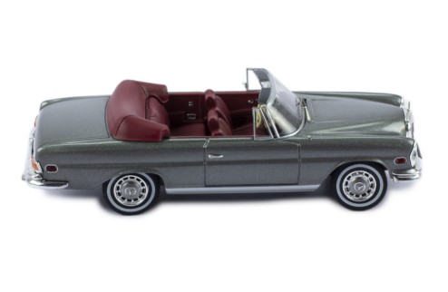 MERCEDES-BENZ 280 SE Hochkühler 1969 (W111) Metallic Grey