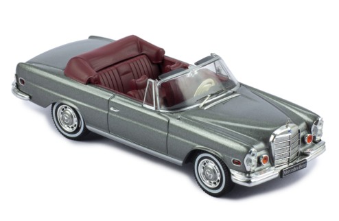 MERCEDES-BENZ 280 SE Hochkühler 1969 (W111) Metallic Grey