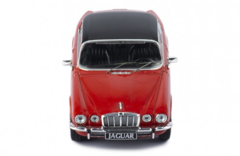JAGUAR XJ12C (Coupe) 1976 Red with Black roof 