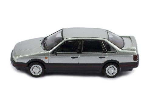 VOLKSWAGEN PASSAT GT 1988 Silver