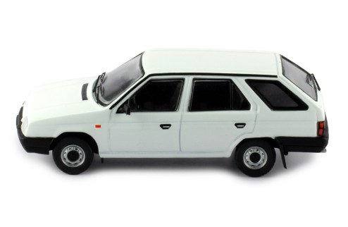 ŠKODA Forman 1990 White