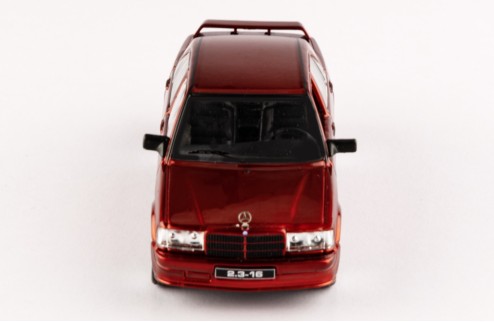 MERCEDES-BENZ 190E 2.3 16V 1984 Metallic Red "custom" 