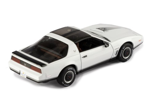 PONTIAC FIREBIRD 1982 Pearl White