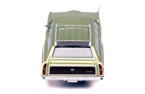 FORD LTD Country Squire 1972 Light Metallic Green
