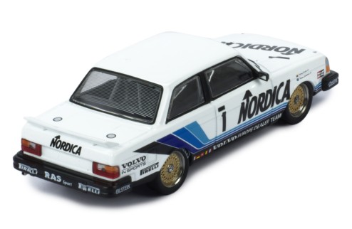 VOLVO 240 #1 J.Cecotto - A.Olofsson – ETCC Brno 1986