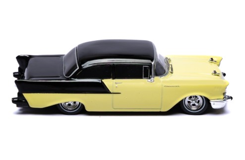 Chevrolet One-Fifty 1957 - Lowered - Colonial Cream and Onyx Black
