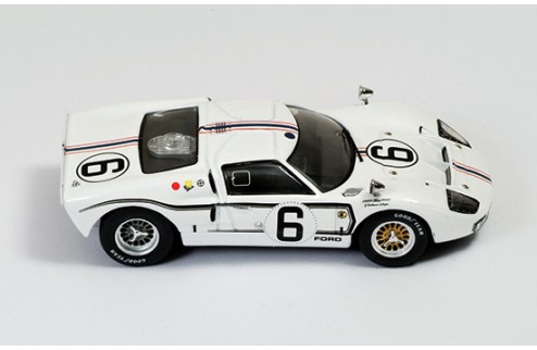 Ford MKIIB #6 J. Schessler-G.Ligier Le Mans 1967