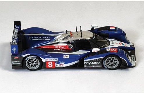 Peugeot 908 #8 SARRAZIN-MONTAGNY-MINASSIAN 3rd Le Mans 2011