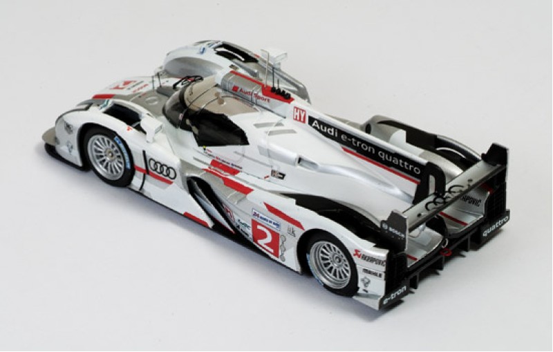 Audi R18 E-Tron Quattro #2 R. Capello - T. Kristensen - A. McNish