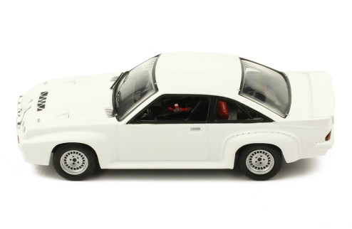OPEL MANTA 400 Rally Specs 1986 White