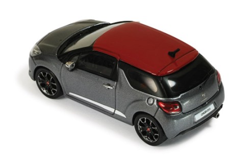 Citroen DS3 Metallic Grey - Red 2011