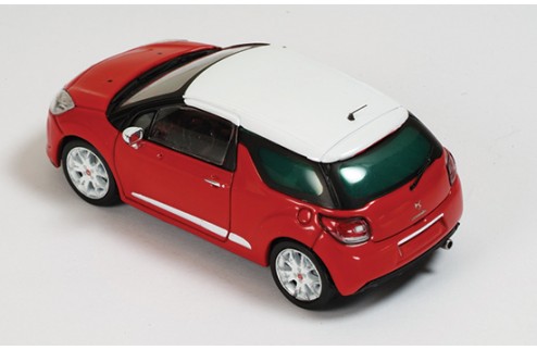 Citroen DS3 - "Sport Chic" Red/White 2011