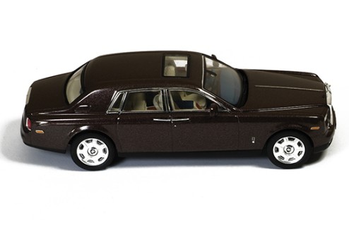 Rolls-Royce Phantom 2009 Baynunah (Dark Bronze Metallic)