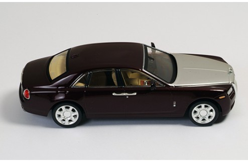 Rolls-Royce Ghost 2009 Metallic Bordeaux & Silver