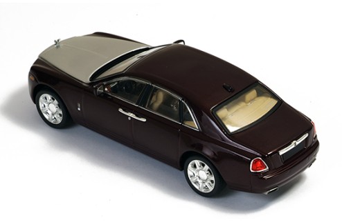 Rolls-Royce Ghost 2009 Metallic Bordeaux & Silver