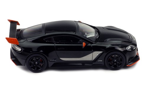 ASTON MARTIN Vantage GT12 2015