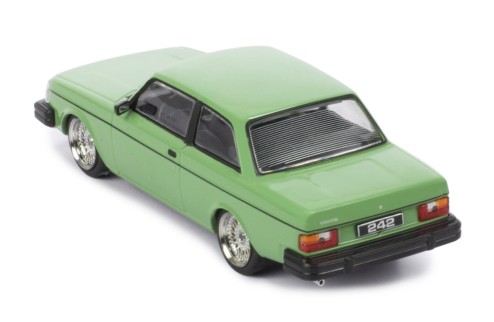 VOLVO 242 1980 Green