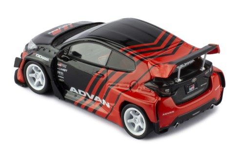 GR YARIS "Advan"