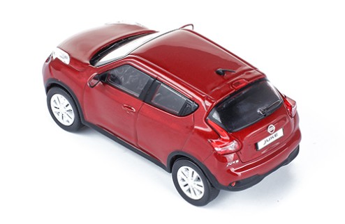 NISSAN JUKE 2015 Red