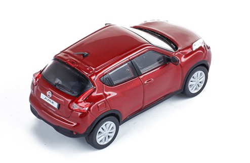 NISSAN JUKE 2015 Red