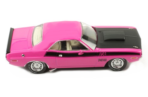 DODGE Challenger T/A 1970 Dark Pink