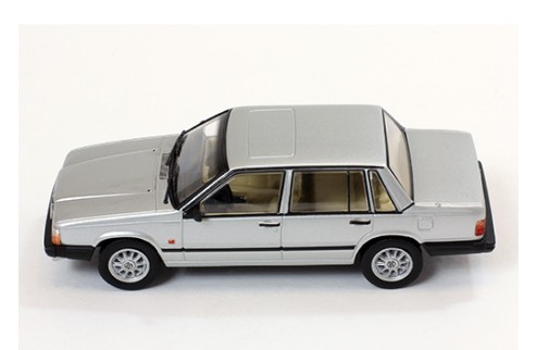 VOLVO 740 Turbo - Silver - 1985