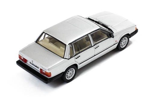 VOLVO 740 Turbo - Silver - 1985