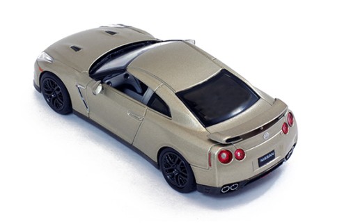 NISSAN GT-R 45th Anniversary - Gold - 2015