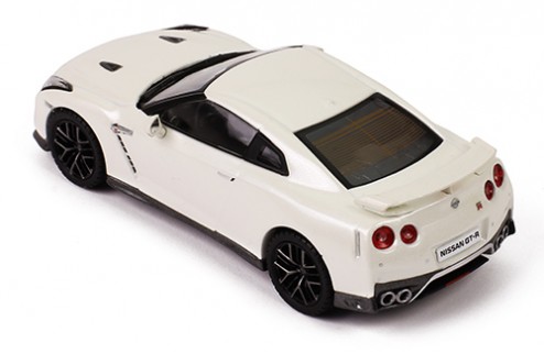 NISSAN GT-R 2017 Pearl White