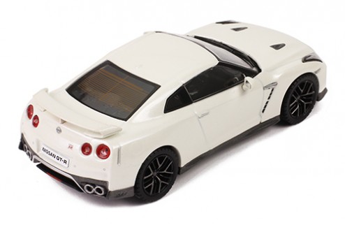 NISSAN GT-R 2017 Pearl White