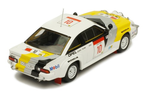  OPEL MANTA 400 #10 R. Aaltonen-L. Drews - Safari Rally 1984